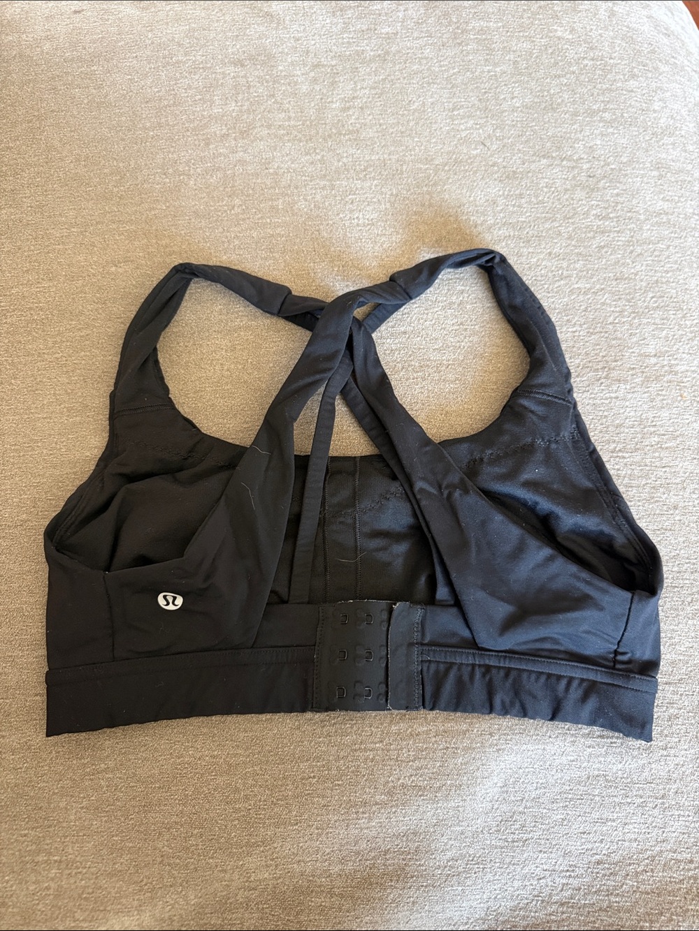 lululemon athletica Black Racerback Sports Bra with Hook Closure